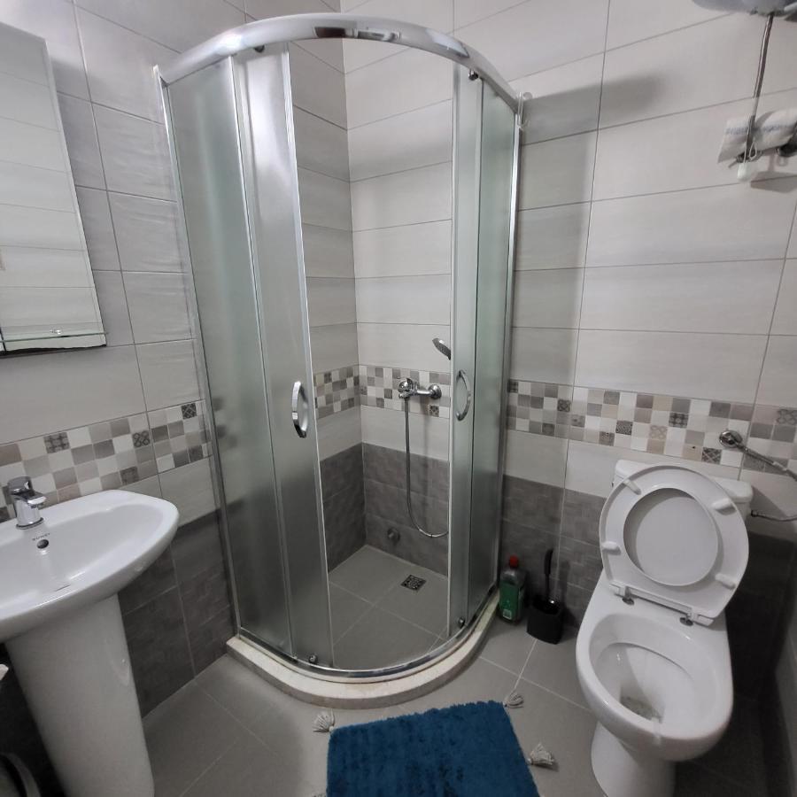 Apartmani Mia Sorajic Petrovac Exterior foto